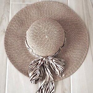Large Brim Straw Hat Brown & Beige 4.5" Rim
